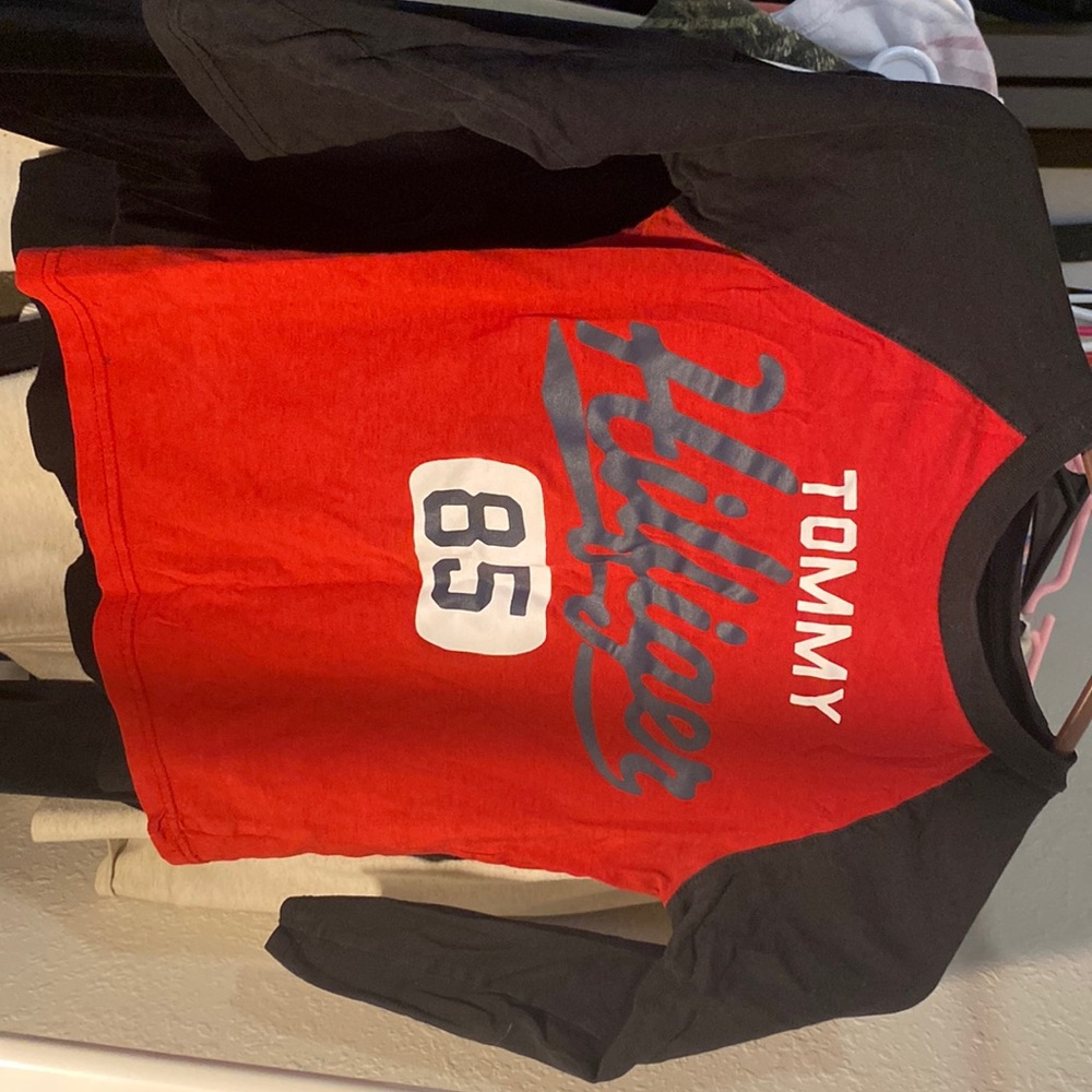 ❣️Y2k Tommy Hilfiger babytee